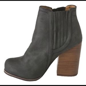 Jeffrey Campbell knock out boots